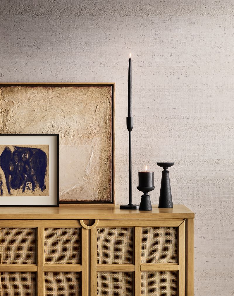 Izumo Ebonized Wood Pillar Holder 4'